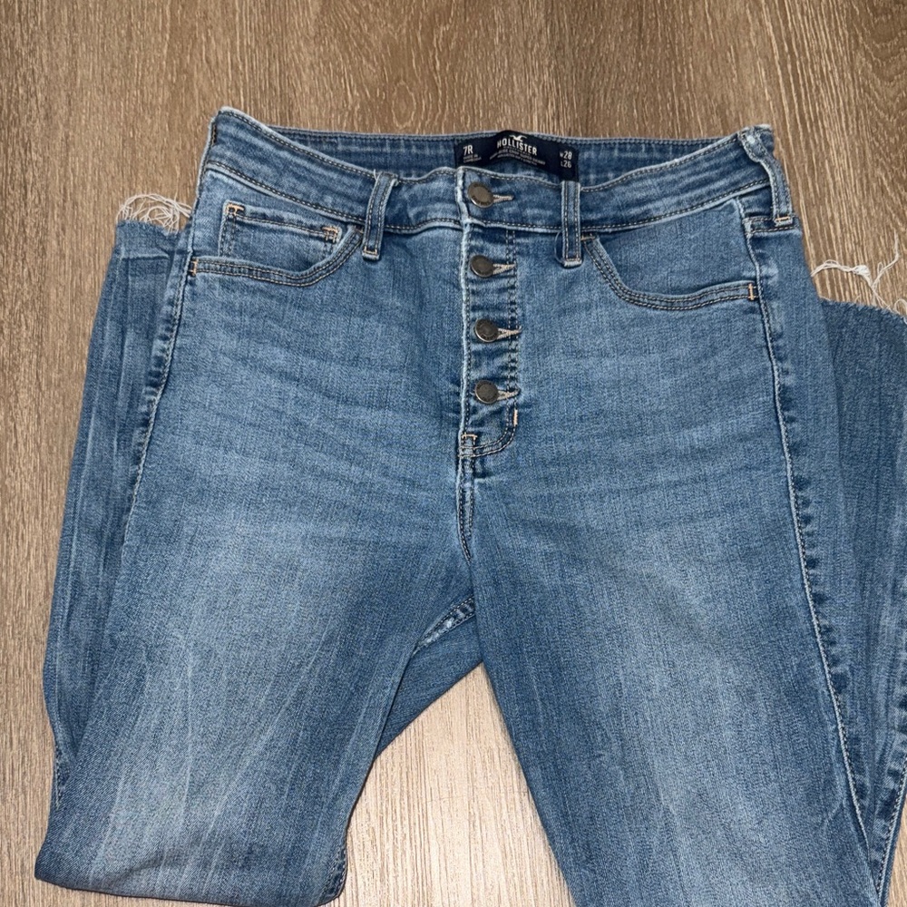 Hollister women’s Light Blue Skinny Jeans